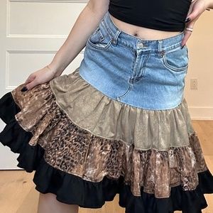 VINTAGE Y2K Levi's Denim and Leopard Print Tiered Ruffle Midi Skirt